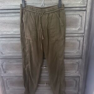 Stylish Olive Cargo Pants for Women